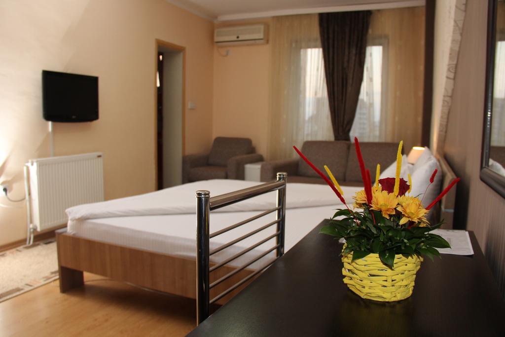 Garni Hotel Rile Men Ni Zimmer foto