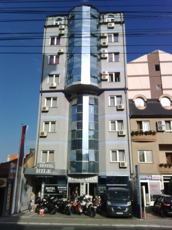 Garni Hotel Rile Men Ni Exterior foto