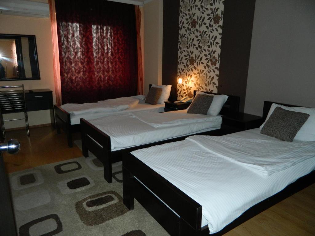 Garni Hotel Rile Men Ni Zimmer foto
